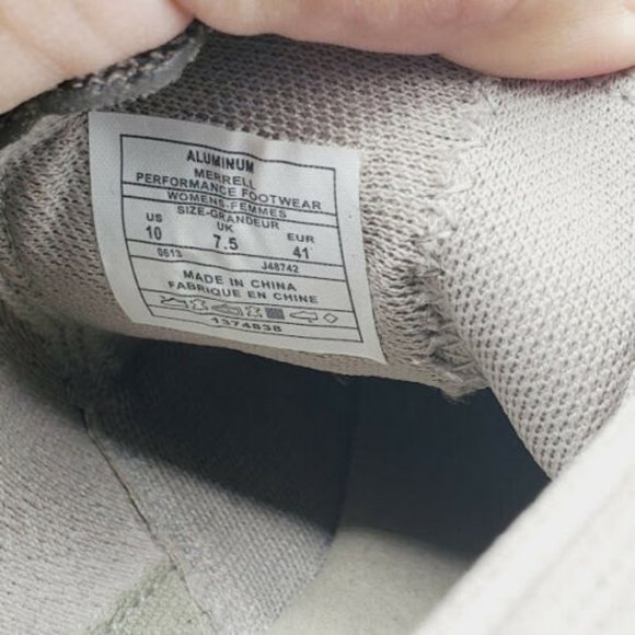 Merrell Women's Tan Heels - Picture 6 of 7